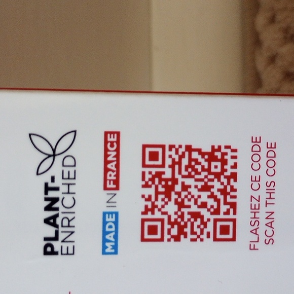 Clarins Paris 2 Lip Oil Serum - Picture 6 of 7